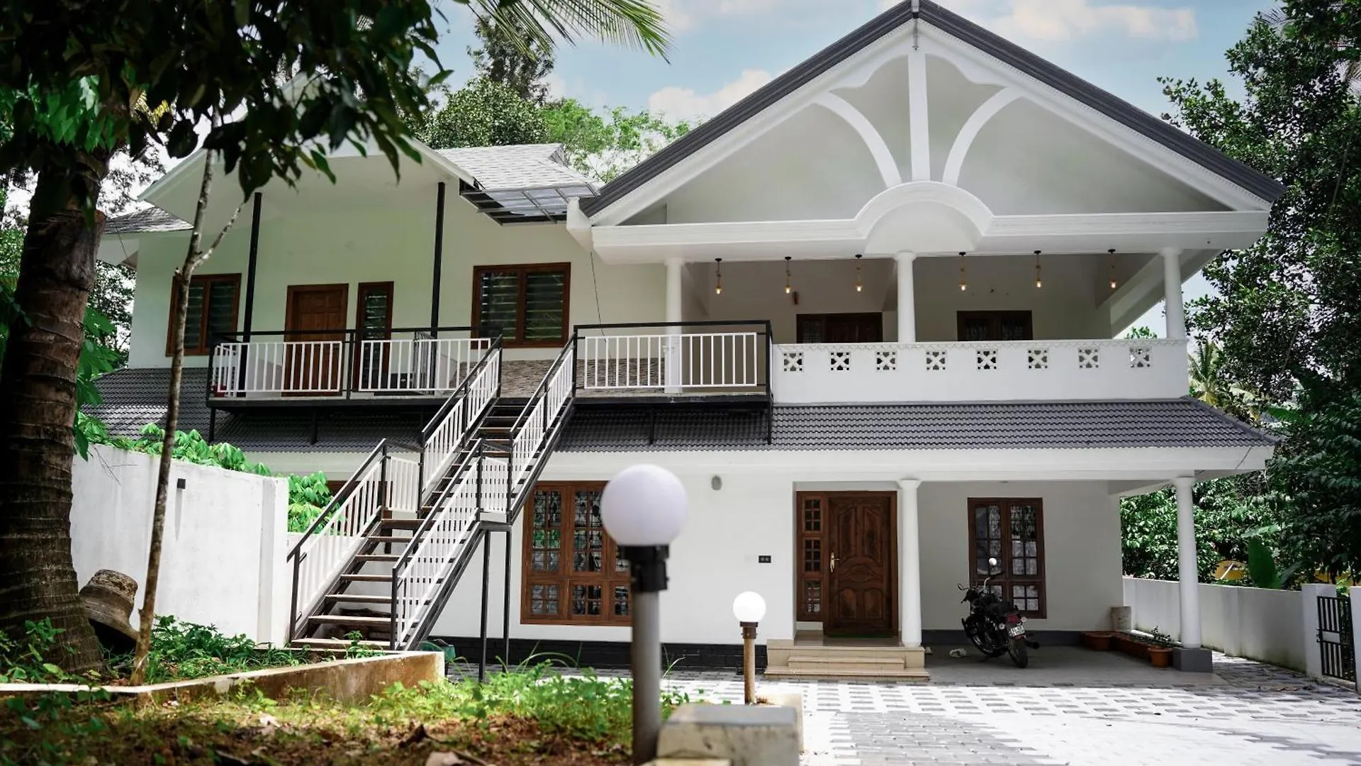 Blueway Homestay Munnar Villa